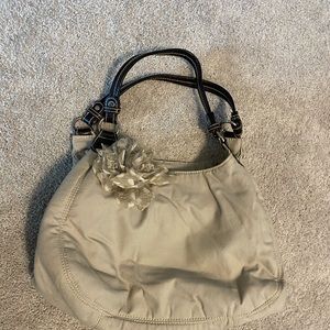 Thirty-one shoulder bag